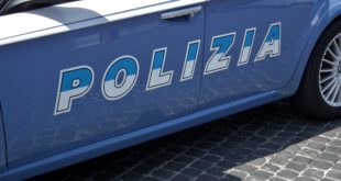 immagine macchina della polizia